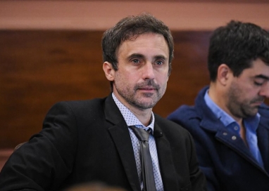 Diputado socialista Juan Rossi: Con Milei no vamos ni a la esquina