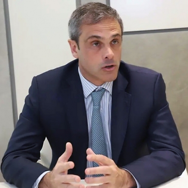 Guillermo Michel: Milei le entregó al yanqui Bessent el plan económico y la campaña