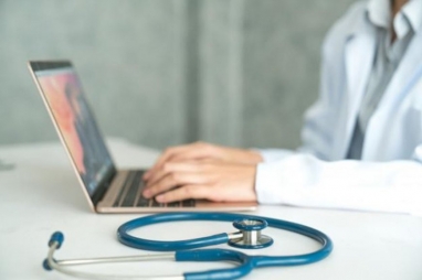 Denuncian ataques a la salud laboral de docentes entrerrianos y cuestionan auditorías médicas