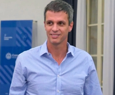 Enrique Cresto dijo que su padre no lo conduce y llamó a dar una gran discusión en el peronismo