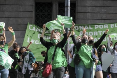 Luciana Basso: El derecho al aborto es reconocido y defendido como justicia social y salud pública